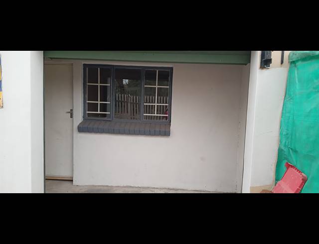 1 bed property to rent in ROSEVILLE